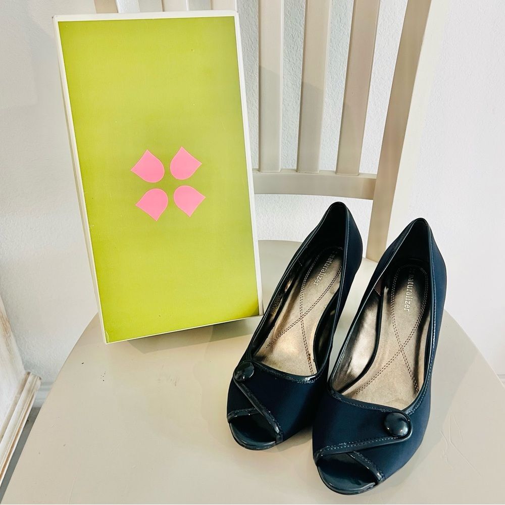 NWB Naturalizer Women’s Lightner Peep Toe Pumps in Navy Blue Sz. 10 Block Heel